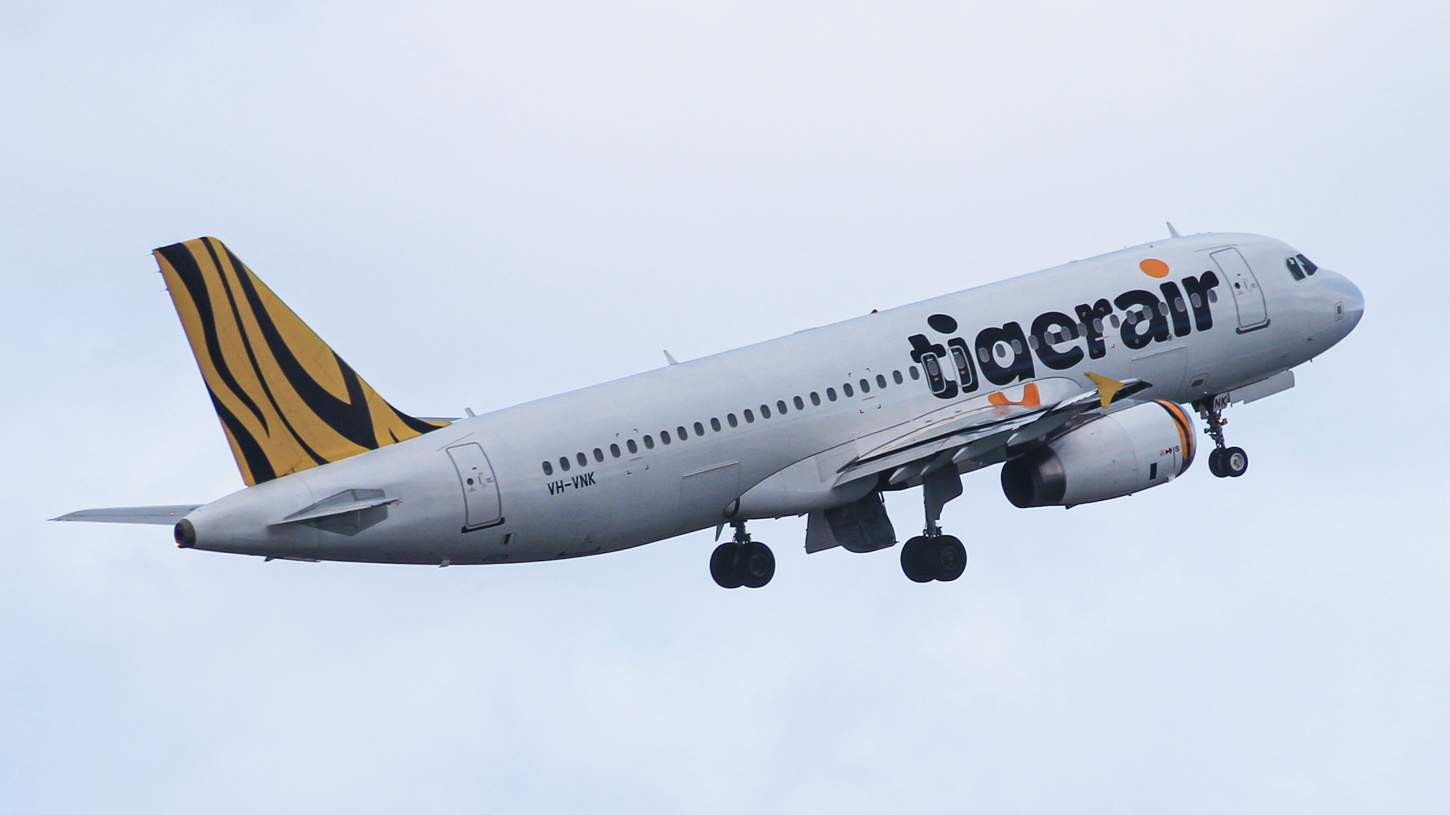 Full size: Tigerair Australia Airbus A320 VH-VNK at Sydney Kingsford Smith Airport